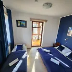 Wichrowe Wzgorza Bed & Breakfast *