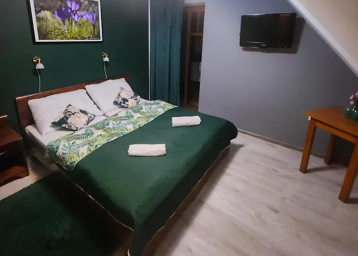 Wichrowe Wzgorza Bed & Breakfast *