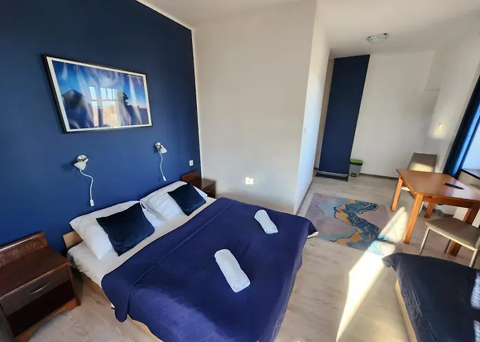 Wichrowe Wzgorza Bed & Breakfast *