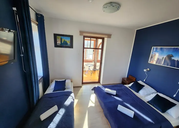 Wichrowe Wzgorza Bed & Breakfast *